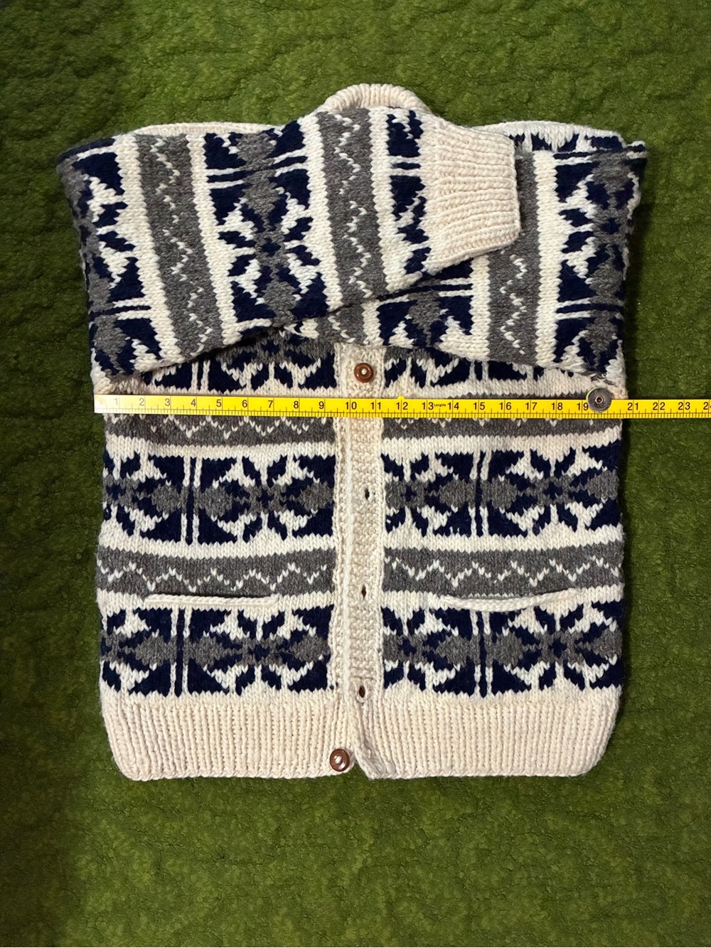 Vintage Hand Made in Ecuador Button-Up Cardigan - Picture 7 of 7